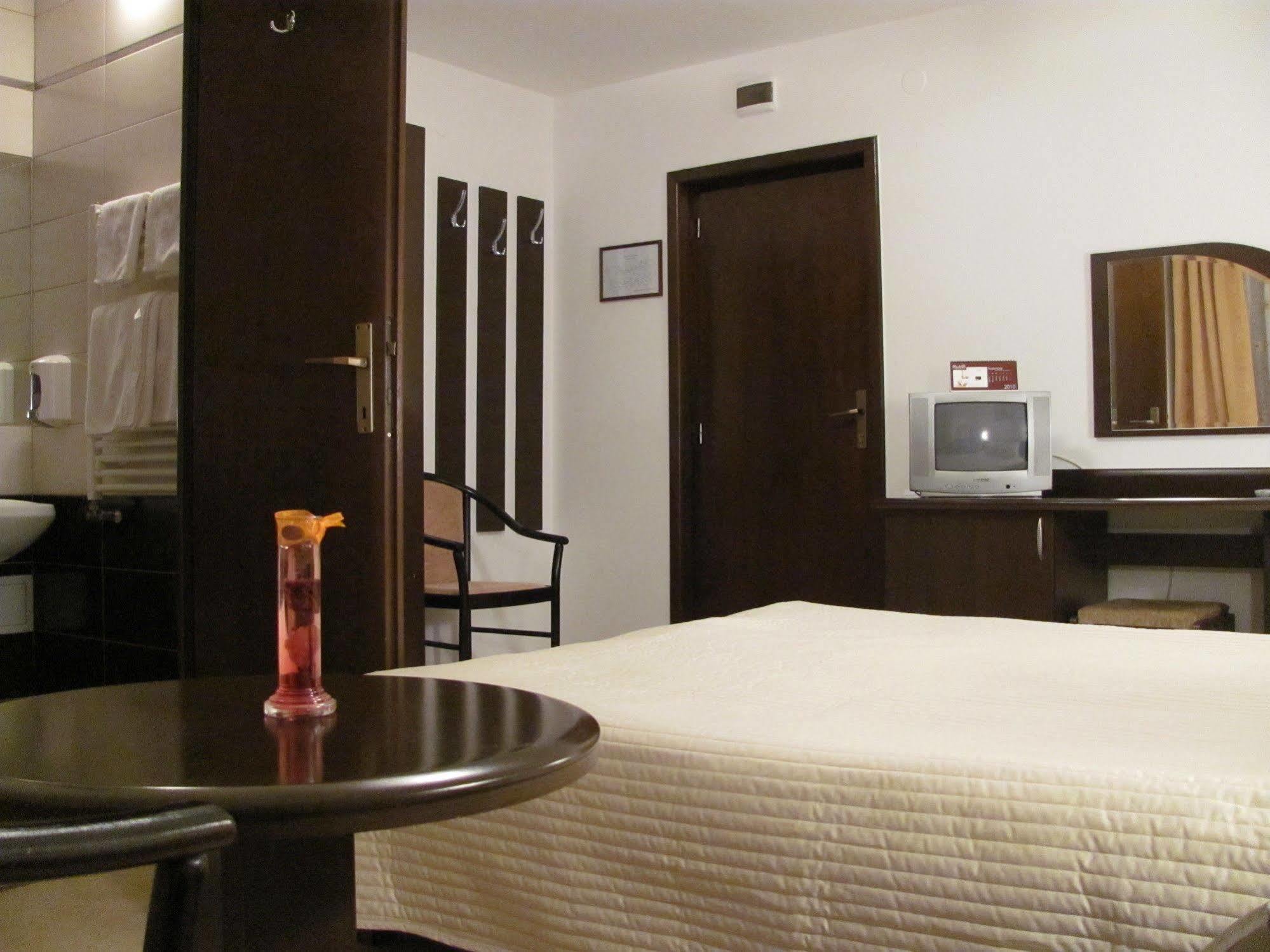 Rubin Hotel Sibiu Ngoại thất bức ảnh